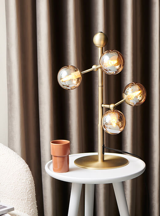 ATOM TABLE LAMP