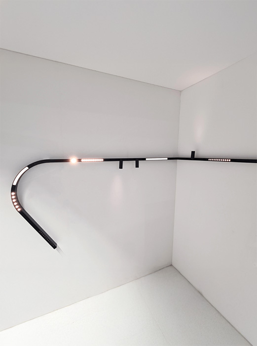 CURVED TRACK MAGNETIC SYSTEM 22101